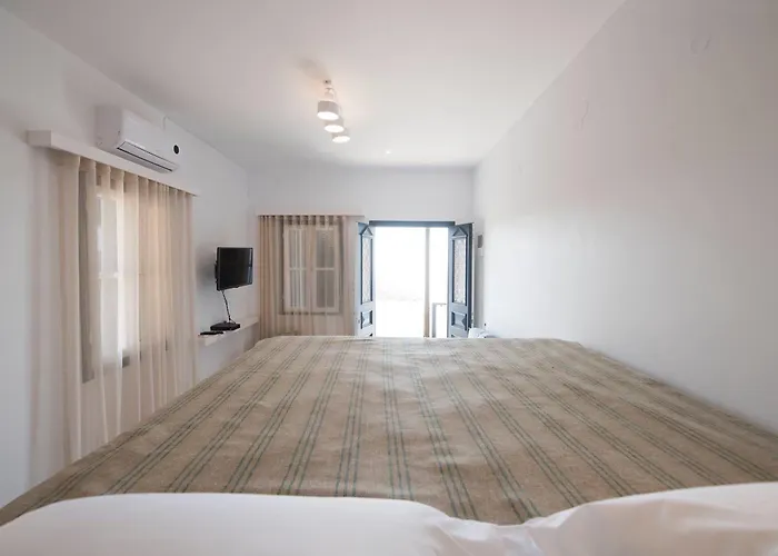 Blue Dawn Kalymnos Myrties