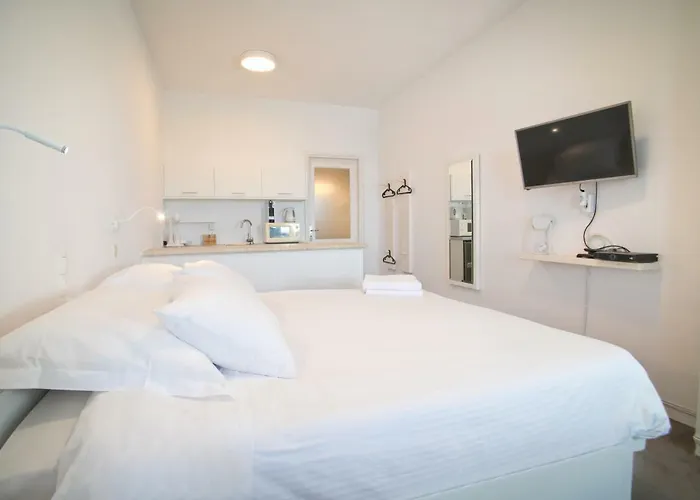 Blue Dawn Kalymnos 4* Myrties